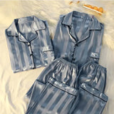 Luxuriöse Pyjama-Sets aus Seide für Paare