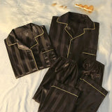 Luxuriöse Pyjama-Sets aus Seide für Paare