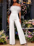 Damen-Jumpsuit mit Pailletten und Federbesatz